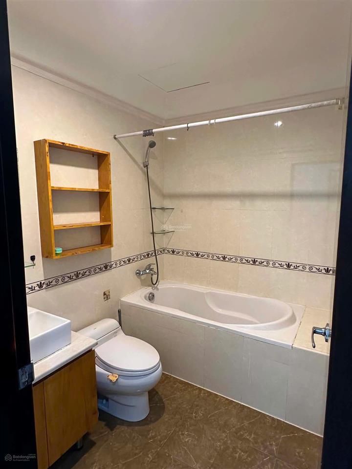 Chính chủ bán căn hộ flemington, 117m, căn góc, 3 phòng ngủ, view đầm sen, giá 9 tỷ tuấn 0901 499 ***