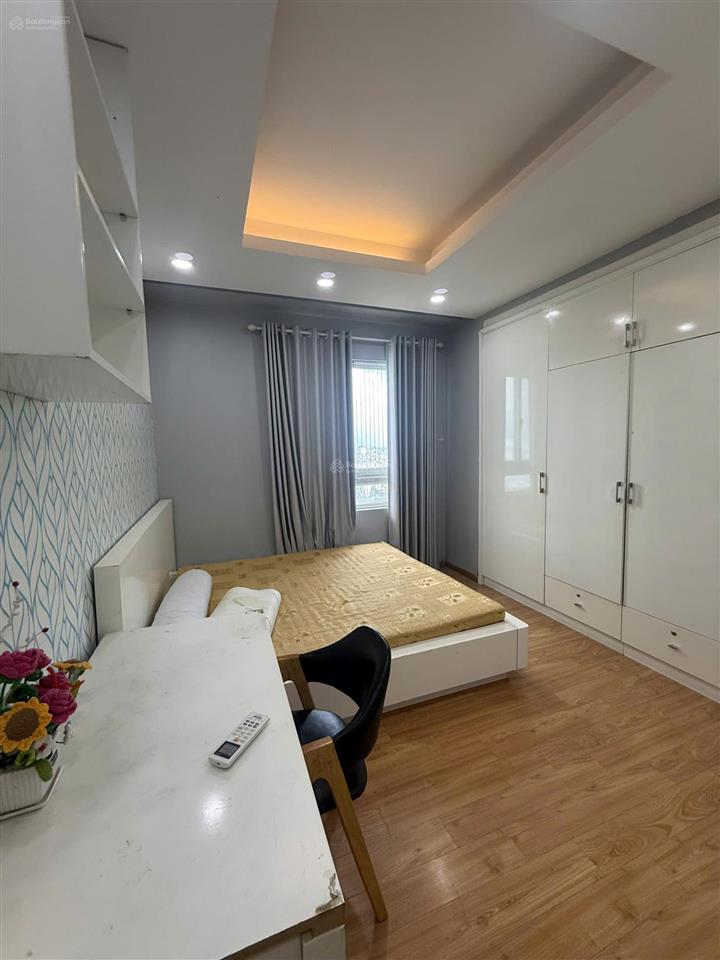 Bán căn hộ 8x đầm sen, 51m, 1 phòng ngủ, ban công phòng khách, sổ hồng, giá 2.3 tỷ tuấn 0901 499 ***