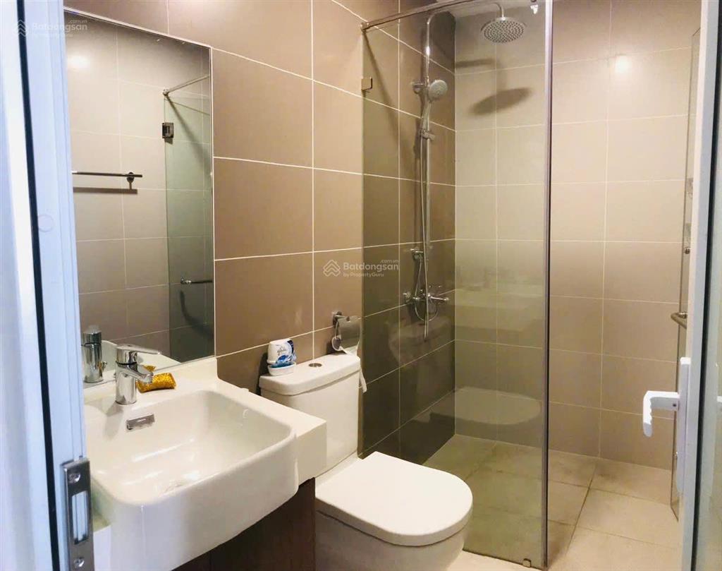 Bán căn hộ hùng vương plaza, 118m, 3 phòng, 3wc, ban công phòng khách, giá 8.5 tỷ tuấn 0901 499 ***