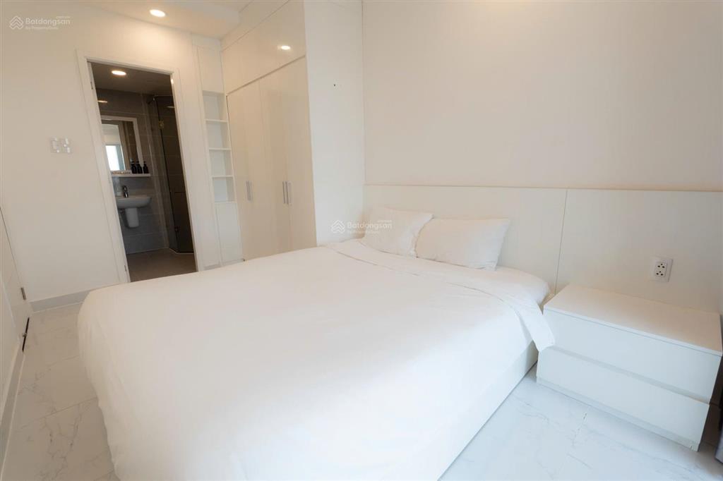 Chính chủ bán chung cư terra royal, quận 3, 72m, 2 phòng ngủ 2wc, sổ hồng, giá 8 tỷ tuấn 0901 499 ***