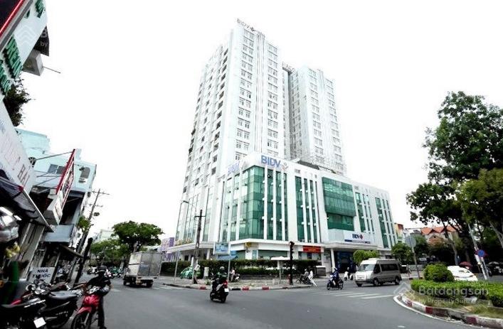 Chính chủ bán chung cư lữ gia, ngay phú thọ, 75m, 2 phòng ngủ, sổ hồng, giá 4.7 tỷ tuấn 0901 499 ***