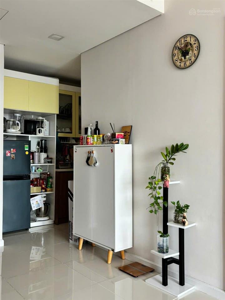Chính chủ bán căn hộ rivera park, 7a thành thái, q10, 2 phòng ngủ, 1wc, giá 4.8 tỷ tuấn 0901 499 ***