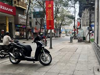 Chính chủ bán nhà mặt phố đội cấn dt 120m, nhà 5t, mt 5m giá 63 tỷ