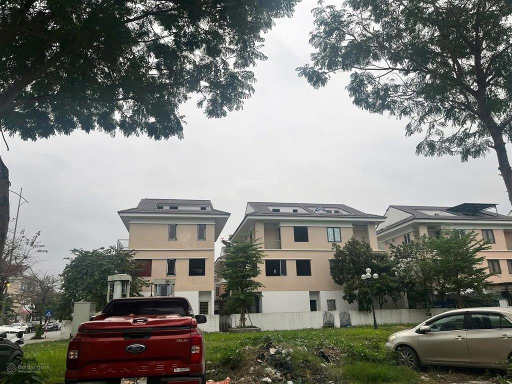 Bán căn biệt thự khu đô thị mới an phú. dương nội hà đông 236m2x 4 tầng mặt tiền 30m ô tô tránh kd