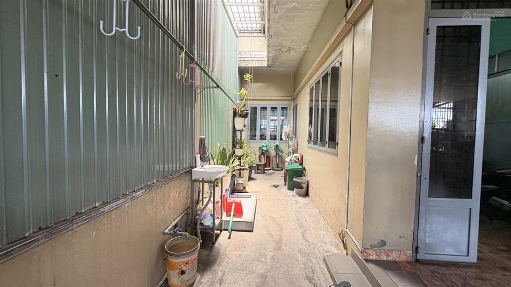 Mặt tiền ql1angay công viên phần mềm quang trungngang 10m192m2hơn 11 tỷ