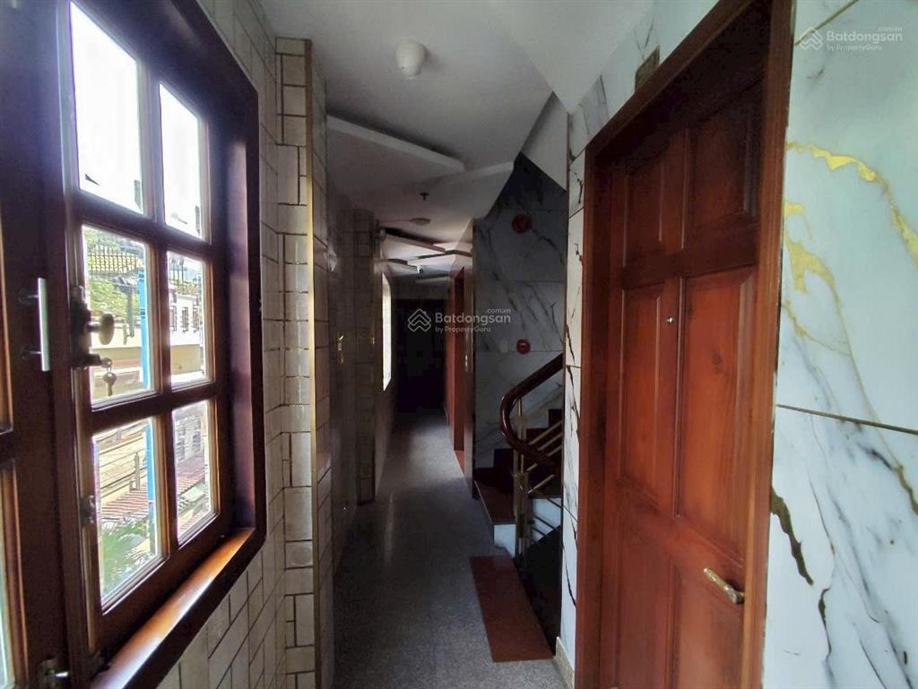 Căn góc 5 tầng khách sạn dòng tiền 180tr/th sát mt quang trunggò vấp18 phòng20 tỷ tl