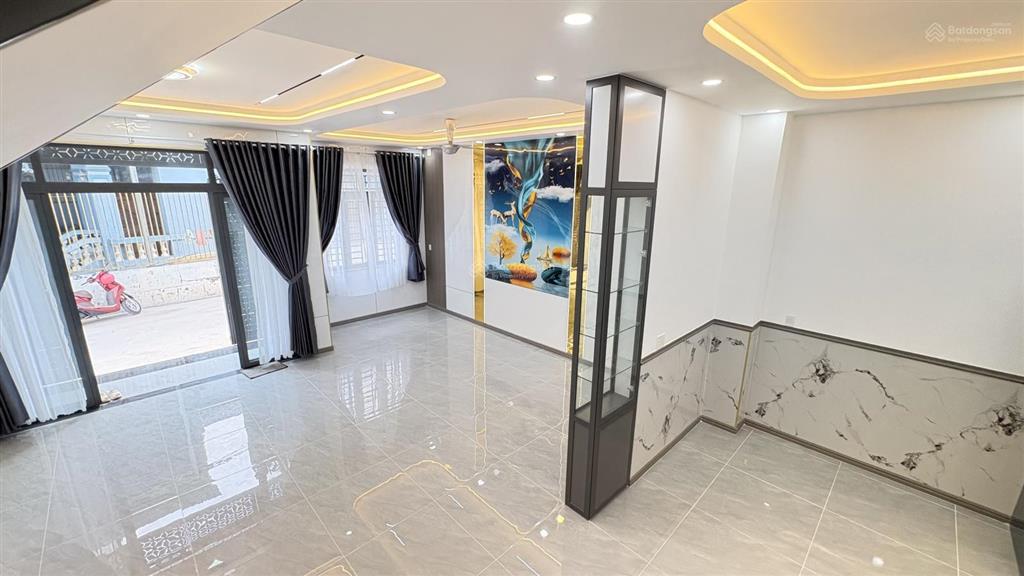 Biệt thự mini mới ngay chợ hóc môn  ngang 7m  100m2 hơn 5 tỷ