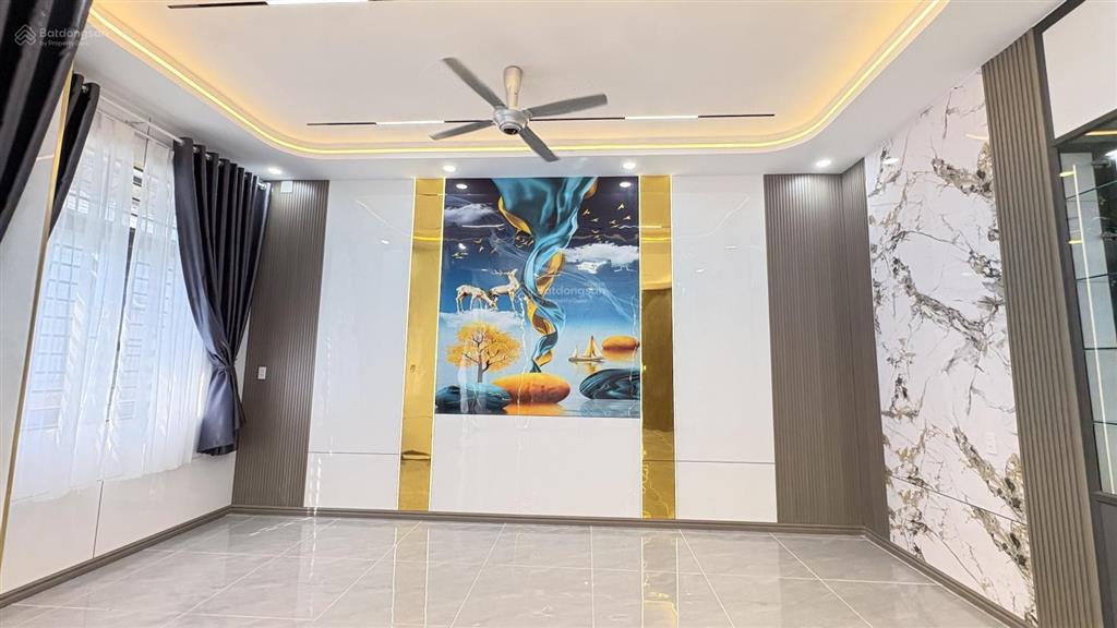 Biệt thự mini mới ngay chợ hóc môn  ngang 7m  100m2 hơn 5 tỷ