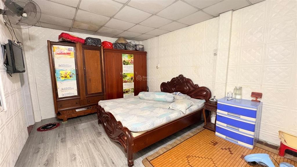 Nhà khu vip trung mỹ tây ngay ngã 4 an sươngngang 5,5msát trường th quang trunghơn 4 tỷ