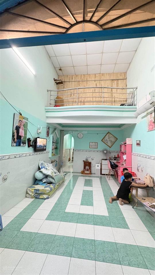 Gấp bán nhà ngay bến xe an sương 42m2 chỉ 3,05 tỷ