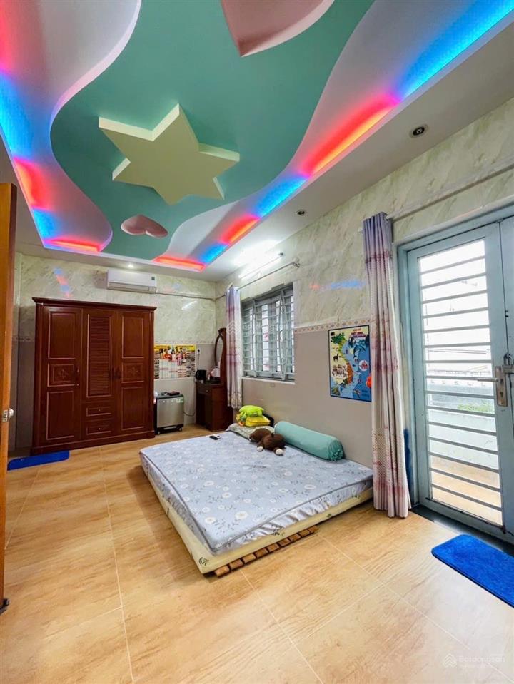 Giảm 1 tỷ còn hơn 10 tỷ nhà 4 tầng hẻm 8m thông phan huy ích, ngang 6,2m, 88m2