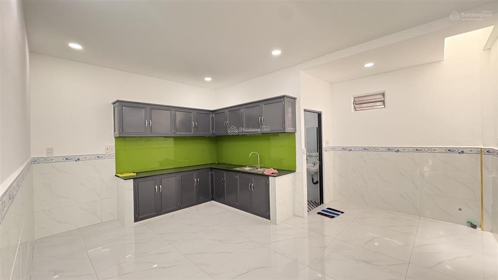 Nhà mặt tiền 8m tân xuân 2, hóc môn, ngang 5m, chỉ hơn 5 tỷ