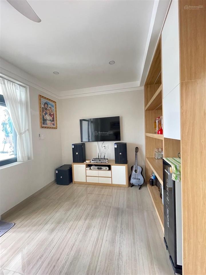 Chủ gấp đi định cư giảm 1 tỷ  nhà 3 tầng mới xinh  ngang 6m  92m2  nhỉnh 7 tỷ