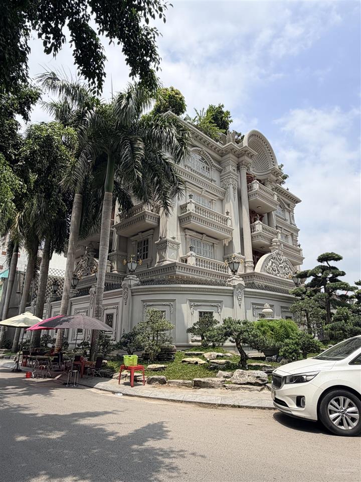 Bán biệt thự vip khu thảo điền villa, q2, chỉ 99 tỷ