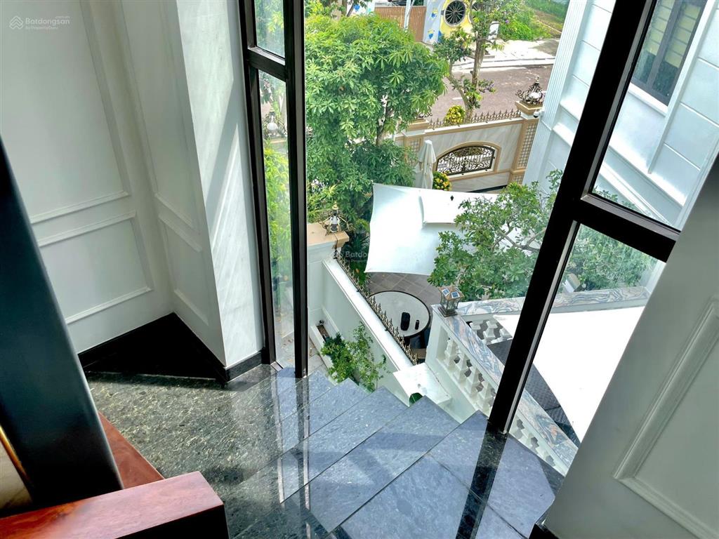 (chính chủ) biệt thự tân cổ điển  đại phú gia quy nhơn