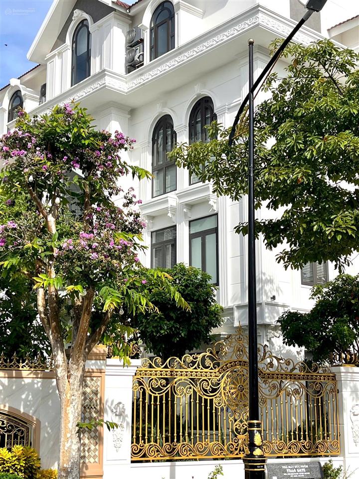Chênh lệch 2 tỷ  biệt thự tân cổ điển, sân vườn 311m2 | khu biệt thự đại phú gia quy nhơn