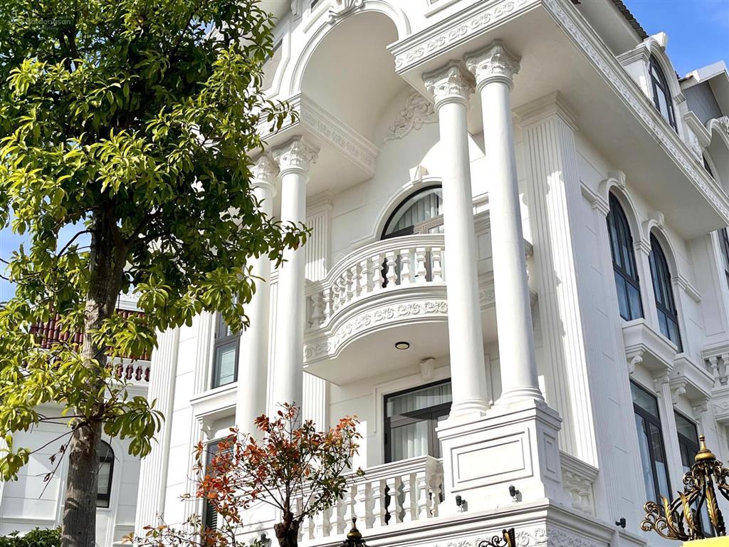 Chênh lệch 2 tỷ  biệt thự tân cổ điển, sân vườn 311m2 | khu biệt thự đại phú gia quy nhơn
