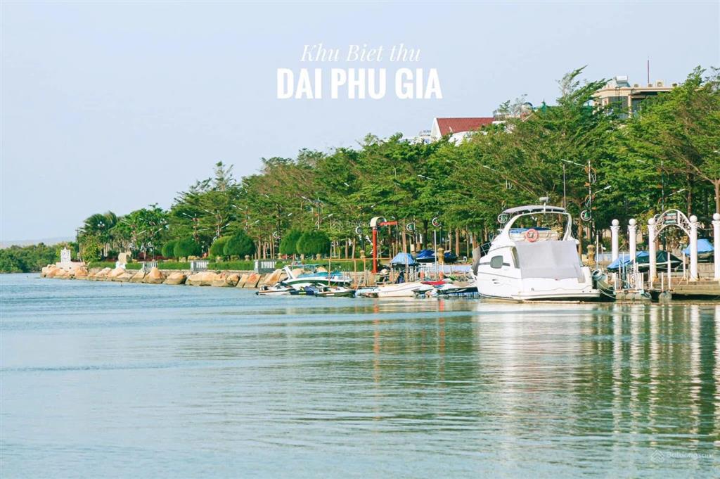 Chênh lệch 2 tỷ  biệt thự tân cổ điển, sân vườn 311m2 | khu biệt thự đại phú gia quy nhơn