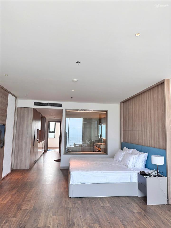 Cắt lỗ sâu 1 tỷ căn 2 ngủ a la carte hl toà a view trực diện biển bán nhanh trong tuần mua là lãi
