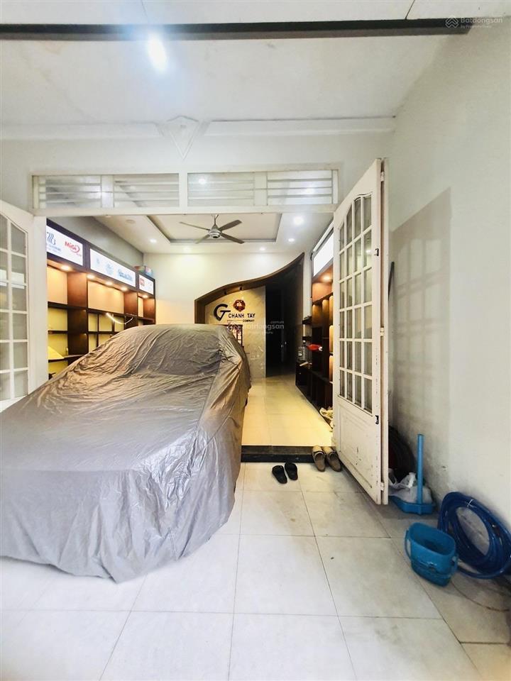 Nhà sát bên emart phan huy ích  3 tầng 4,5x19m đường 8m thông  vị trí rất đẹp cho tương lai