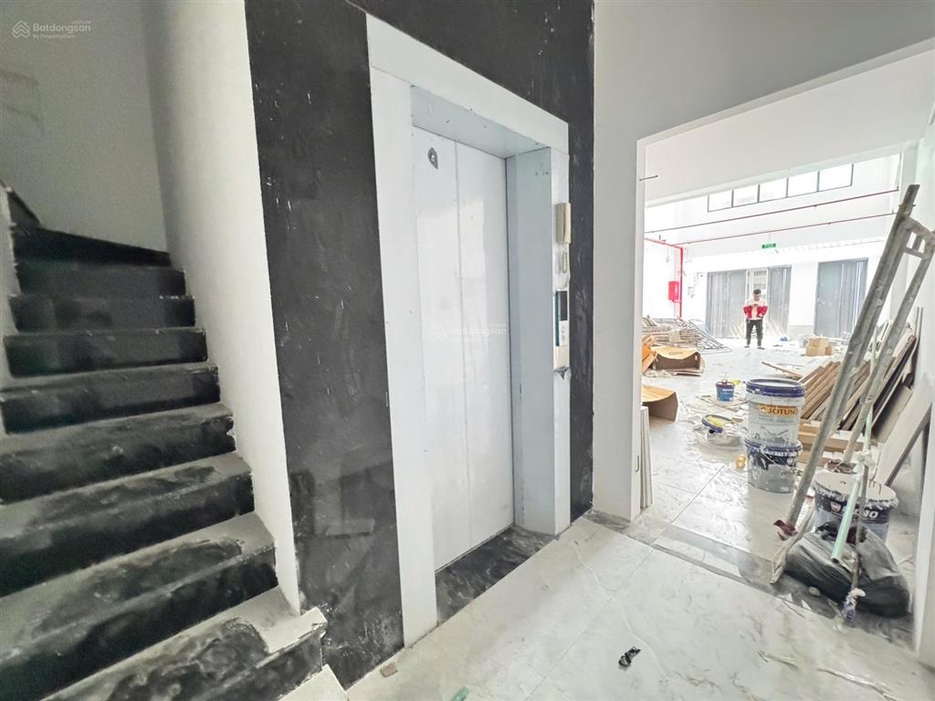 Hàng hiếm hót giá tốt  chdv 6 tầng mới 23phong thang máy pccc đầy đủ  trung tâm tân phú