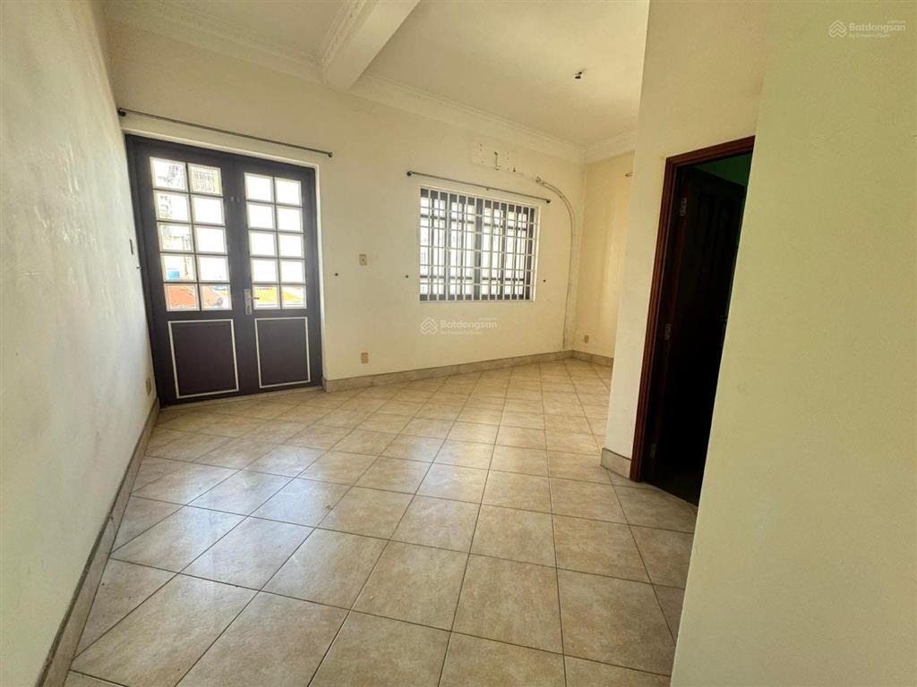 Hàng hiếm  nhà 250m2 ngang 10m xây 4 tầng đường 7m thông emart phan huy ích quang trung