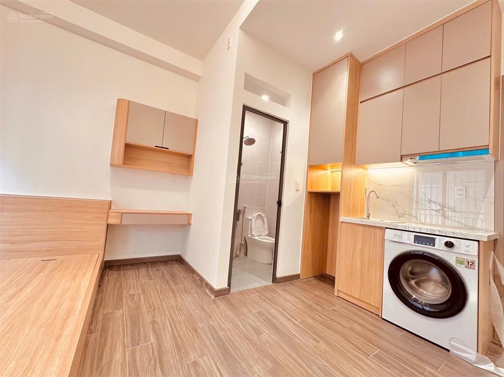 Giảm mạnh 2ty  bán gấp chdv 7 tầng ngang 7,5m thu 135tr/th  thang máy pccc đủ ở nguyễn oanh gvap