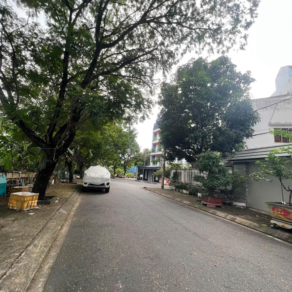 Hàng hiếm khu biệt thự  ngang 15m xây 3 tầng đường 1/ rộng 10m thông dương quảng hàm gò vấp