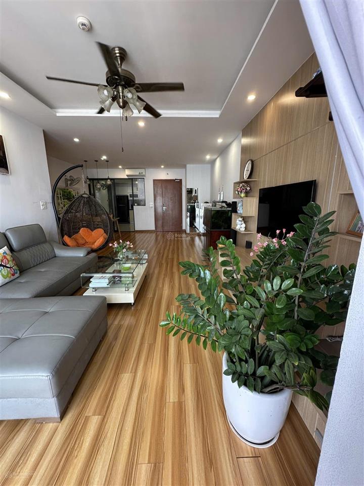 Bán căn hộ 4pn, 2wc, 135m2 tầng trung tại new skyline, văn quán, view đẹp, giá 9x tỷ