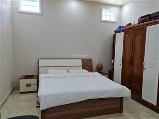 Cho thuê nhà mặt tiền có thể vừa ở vừa kinh doanh trước sân. uyên 0948 676 ***