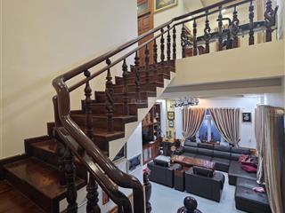Bán nhà phường 6 khu vưc an ninh tiện ích. uyên 0948 676 ***