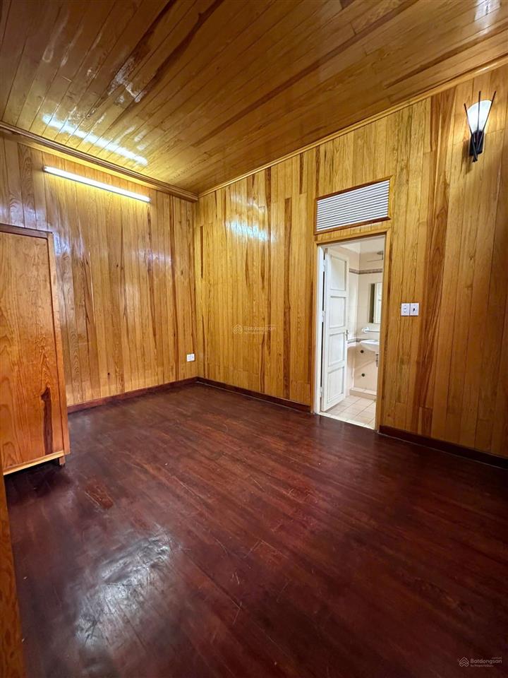 Cho thuê nhà mặt tiền kinh doanh văn phòng, studio, spa. uyên 0948 676 ***