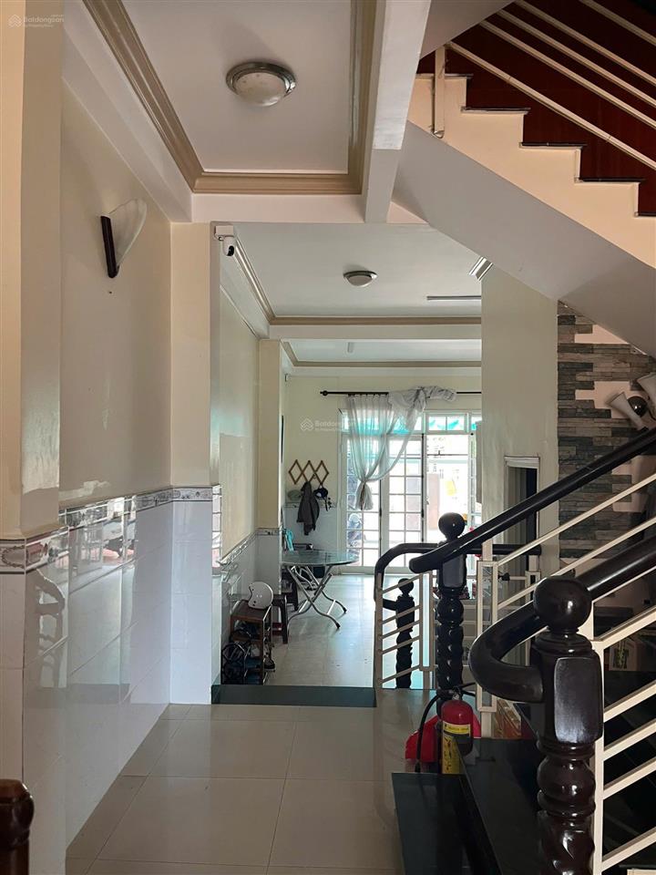 Cho thuê nhà kinh doanh spa, văn phòng, uyên 0948 676 ***. gần bến xe, trung tâm đường 3 tháng 4