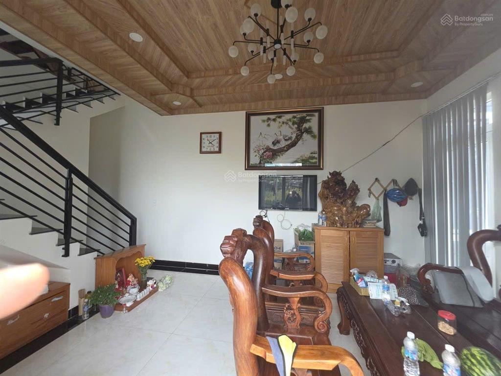 Cho thuê nhà nguyên căn. uyên 0948 676 ***. phù hợp kinh doanh kho bãi xưởng, trạm sạc