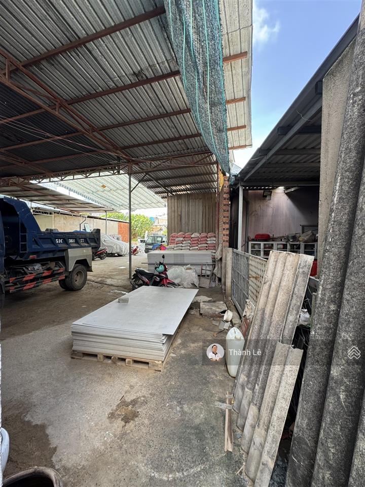 Deal hiếm  1000m2 đất ở hiện hữu tiện xây dựng biệt thự vườn, cụm chdv, kho hàng cty