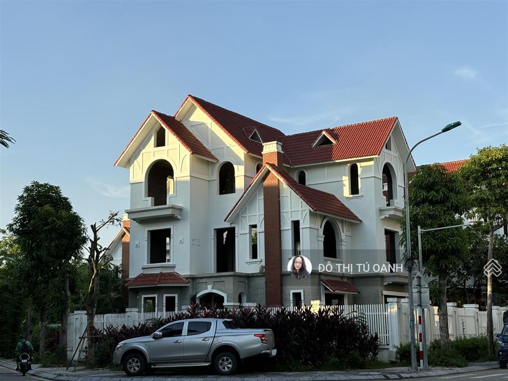 Chính chủ tôi cần bán biệt thự phú lương mặt hồ và biệt thự đơn lập phú lương hơn 500m, từ 39 tỷ