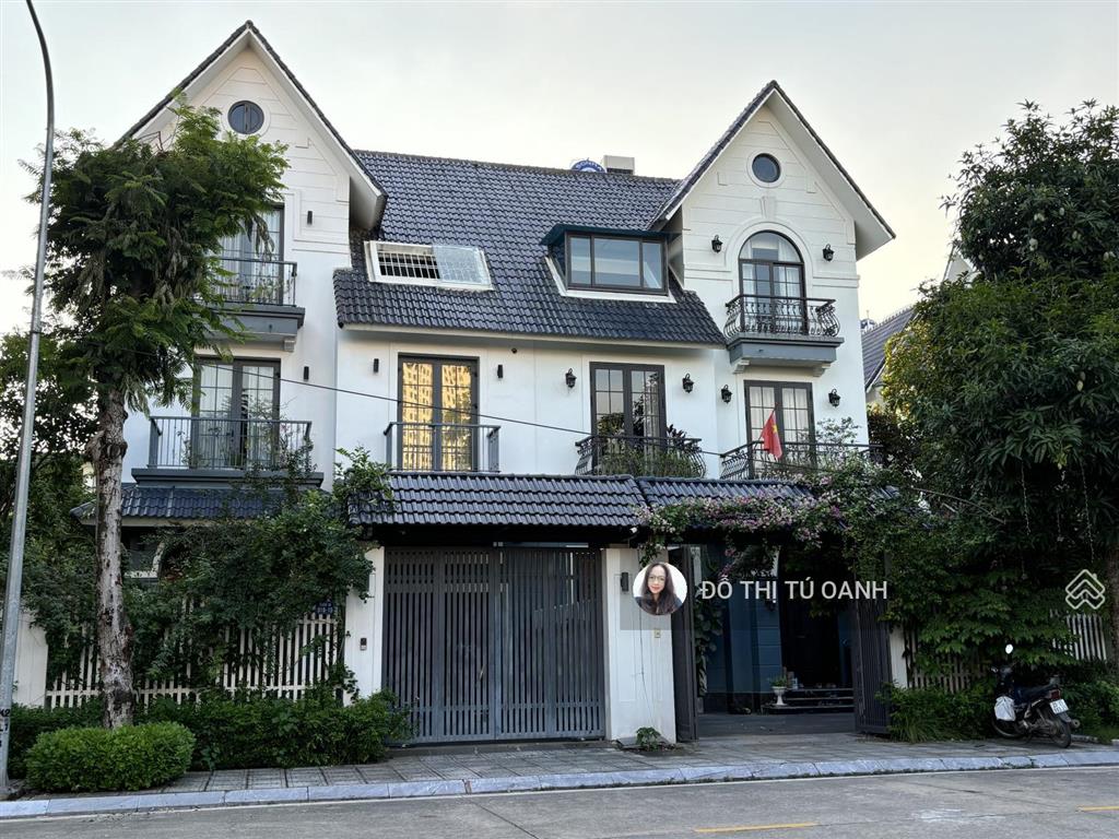 Chính chủ tôi cần bán biệt thự phú lương mặt hồ và biệt thự đơn lập phú lương hơn 500m, từ 39 tỷ