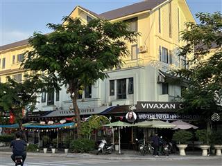 Giữ 50 tỷ trong ngân hàng hay mua căn này để có dòng tiền 700 triệu/năm? bán biệt thự mặt hồ