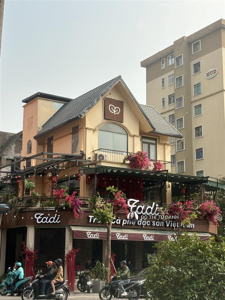 Căn nhà " nuôi ngược" chủ liền kề hoàng thành thu đều 60 triệu/tháng ngay hồ  0981 919 ***