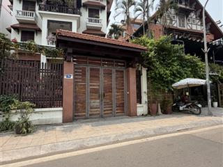 Cơ hội sở hữu biệt thự hà đông vườn hồngbiệt thự phú lương 240m mt 12m vài năm có 1 căn bán