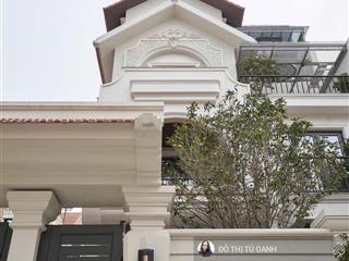 Cần bán gấp biệt thự hà đông 255m2 view vườn hoa, 36 tỷ 5 đầu tư sinh lời cao ngay cọc