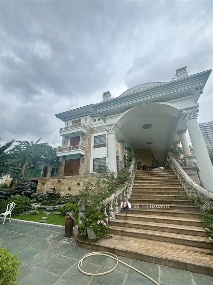 Bán biệt thự hà đông 460m², góc, hoàn thiện sang xịn, cạnh hồ, ngay biệt thự dương nội, 69 tỷ
