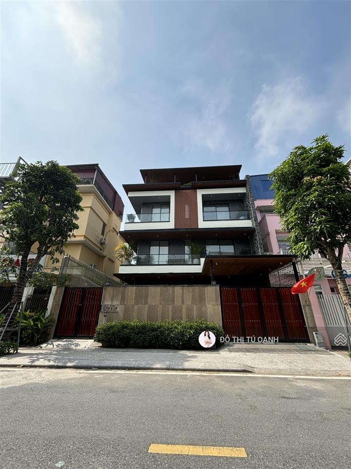 Quỹ đất hiếm! bán biệt thự văn phú hà đông 700m dinh thự sân vườn đẳng cấp