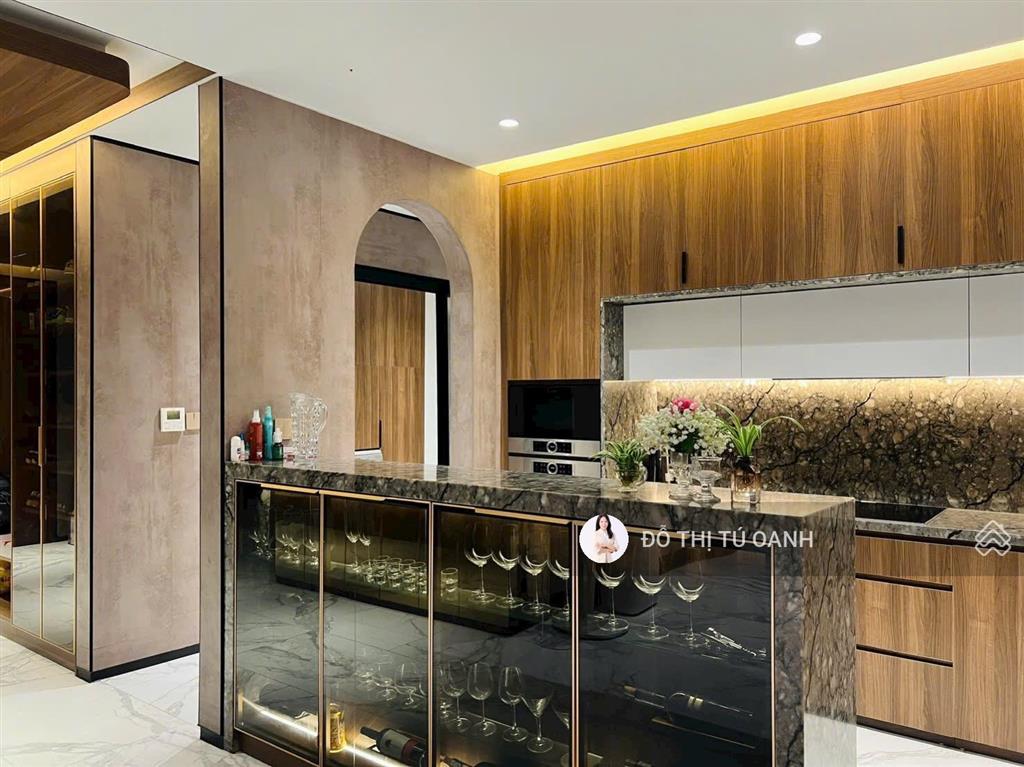 Bán biệt thự hà đông 200m2, chỉ việc xách vali về ở, hàng xóm biệt thự dương nội, loanh quanh 30 tỷ