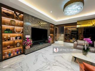 Bán biệt thự hà đông 200m2, chỉ việc xách vali về ở, hàng xóm biệt thự dương nội, loanh quanh 30 tỷ