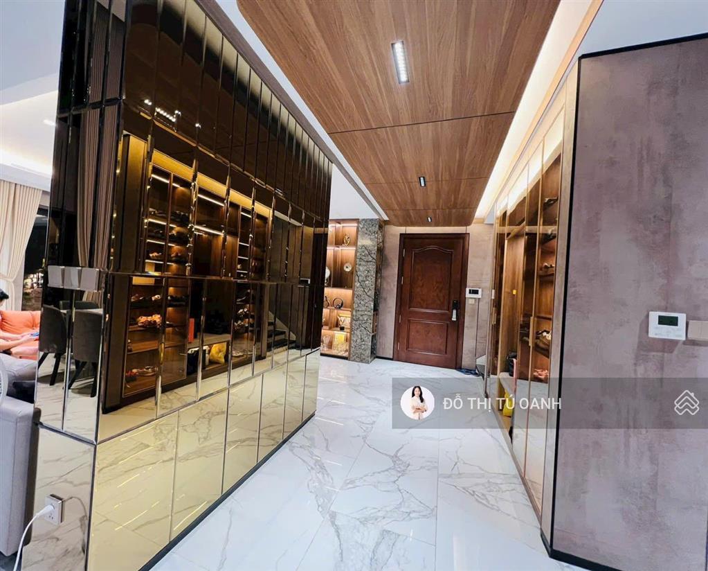 Bán biệt thự hà đông 200m2, chỉ việc xách vali về ở, hàng xóm biệt thự dương nội, loanh quanh 30 tỷ