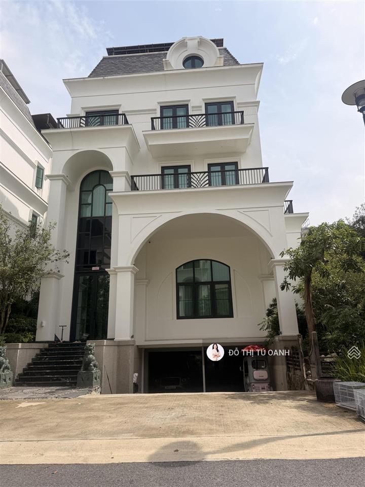 Chính chủ bán biệt thự phú lương hà đông, biệt thự hà đông vườn hồng 220m2, giá rẻ