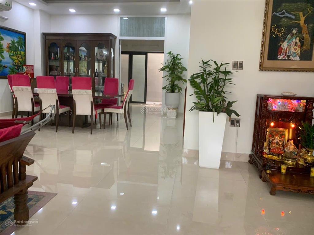 Cho thuê nhà đường hoa phượng, phú nhuận.dt8x18( 3lầu) 98tr