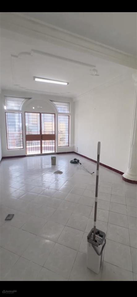Cho thuê nguyên căn 4,5x27 đường phan văn trị. bình thạnh (3 lầu ) sân thượng 6p.6wc.45tr