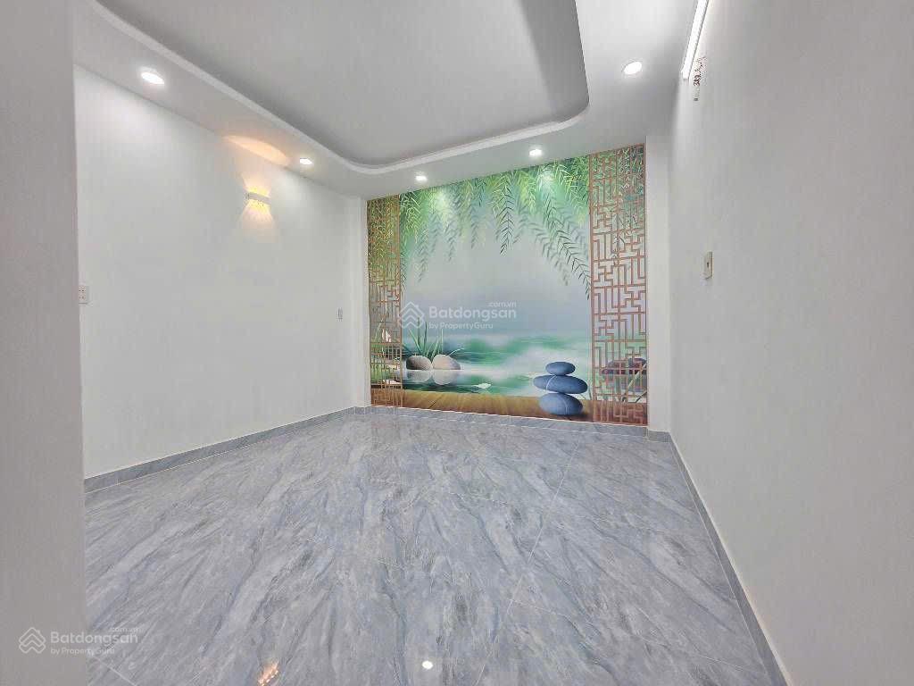 Bán nhà khu tên lửa. bình tân 5 tần hẻm 8m dt 68m2.5pn khu đồng bộ vị trí đẹp không lộ giới 7ty4 tl
